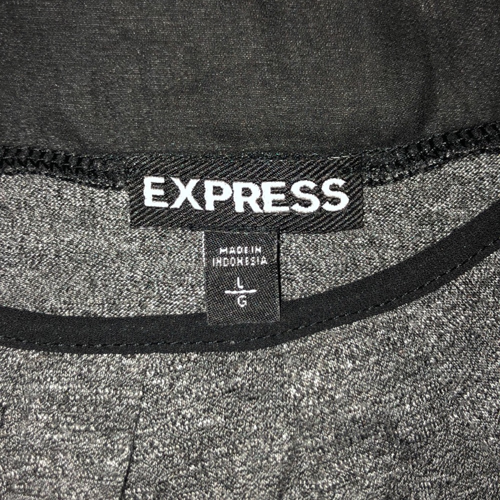 EXPRESS Women’s Razor Back Tanktop - Picture 3 of 5